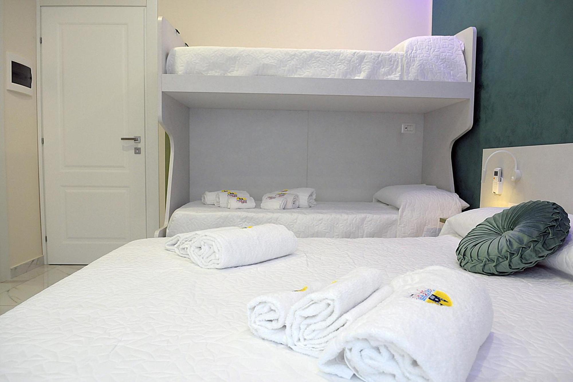 B&B Aida Rooms Cefalù Buitenkant foto